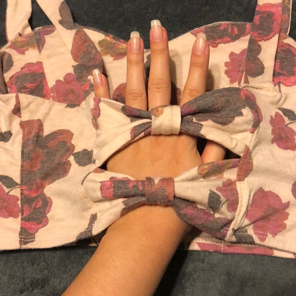 Floral crop top - Picture 3 of 4